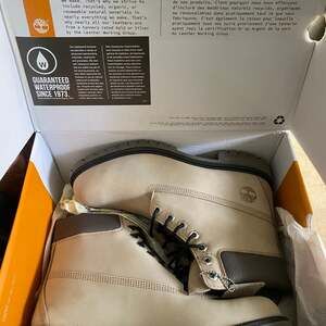 Timberland Men's 6-Inch Premium Waterproof Boot Light Beige Nubuck